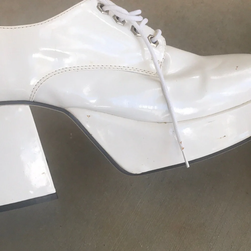Plats White Platform Lace Up Shoes Go-Go Girl